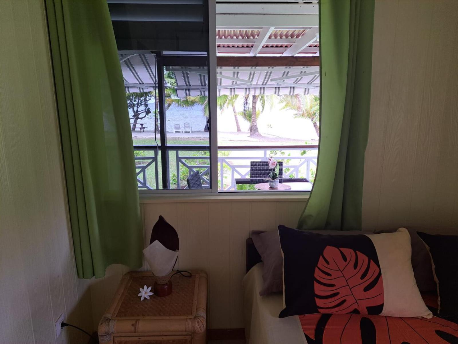 Villa Fare Mama Rota - Au Bord De L'Ocean Taputapuapea Esterno foto