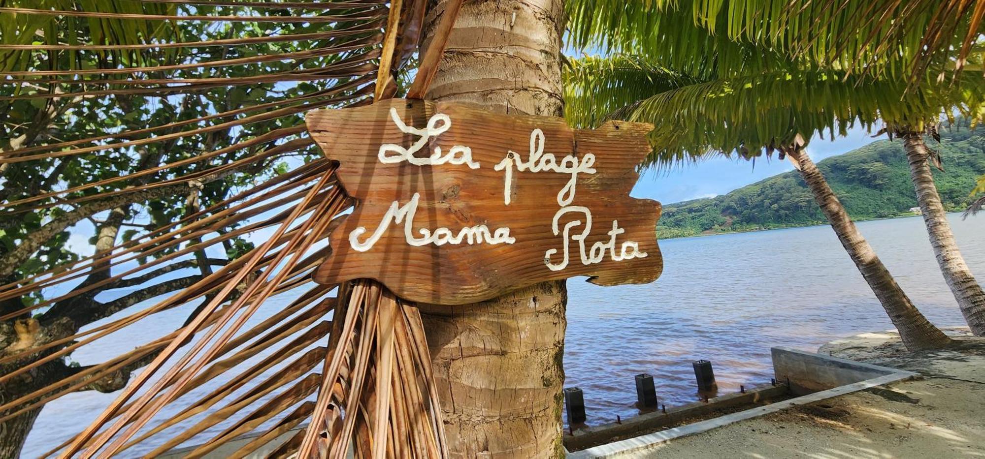 Villa Fare Mama Rota - Au Bord De L'Ocean Taputapuapea Esterno foto