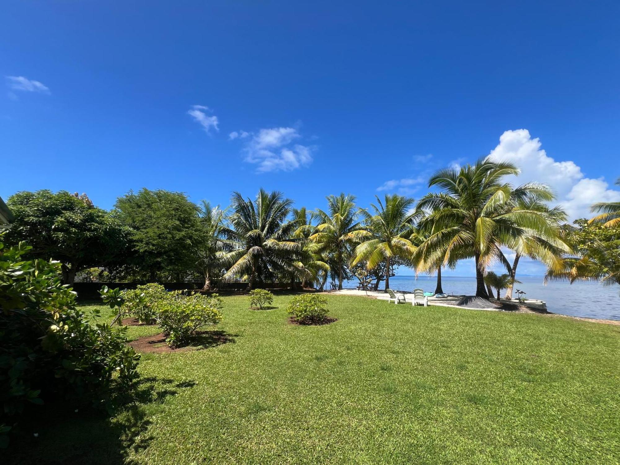 Villa Fare Mama Rota - Au Bord De L'Ocean Taputapuapea Esterno foto