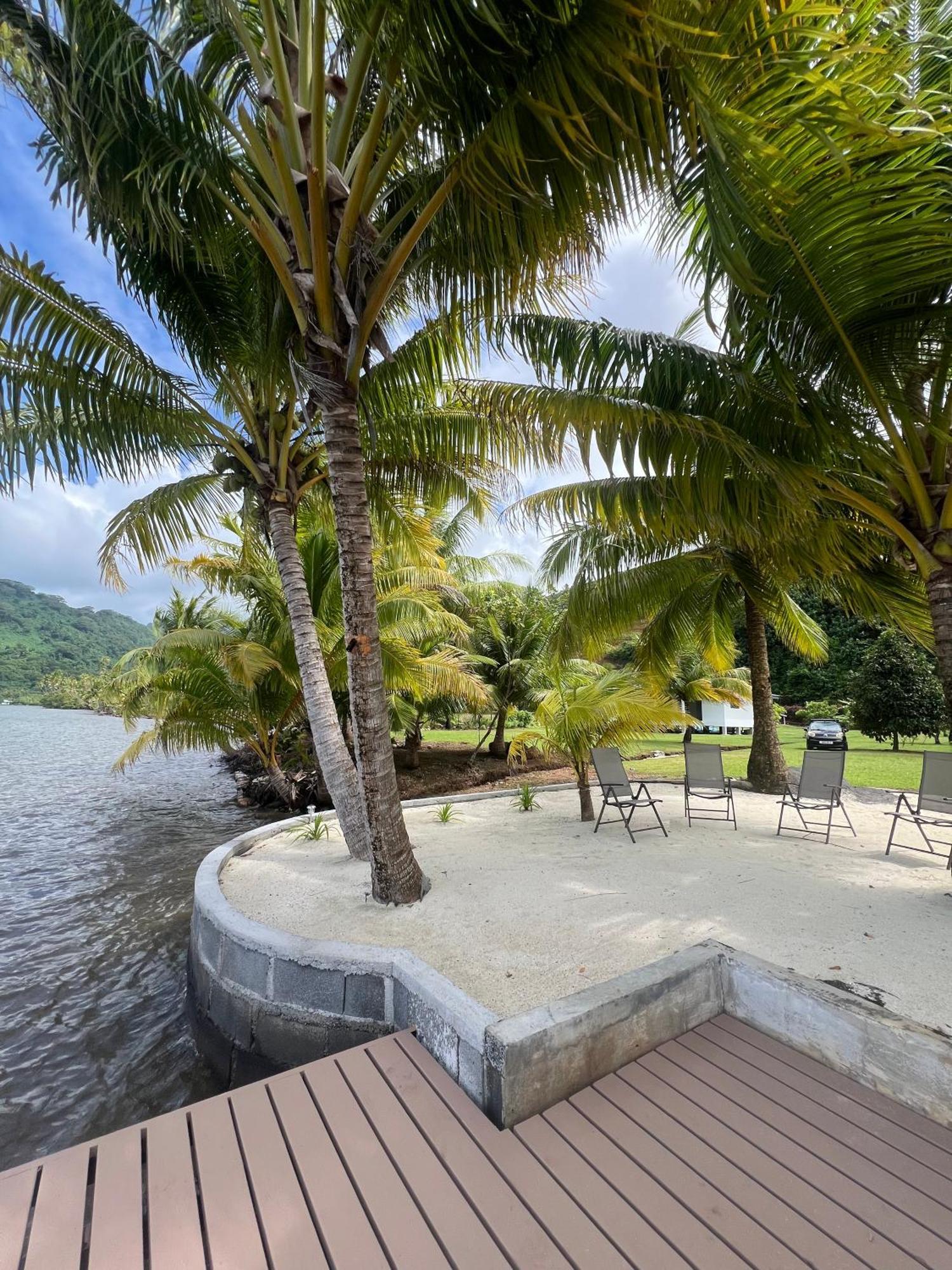 Villa Fare Mama Rota - Au Bord De L'Ocean Taputapuapea Esterno foto