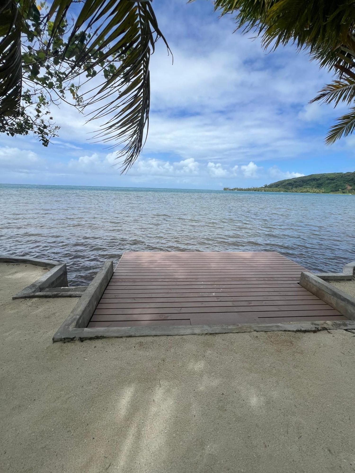 Villa Fare Mama Rota - Au Bord De L'Ocean Taputapuapea Esterno foto